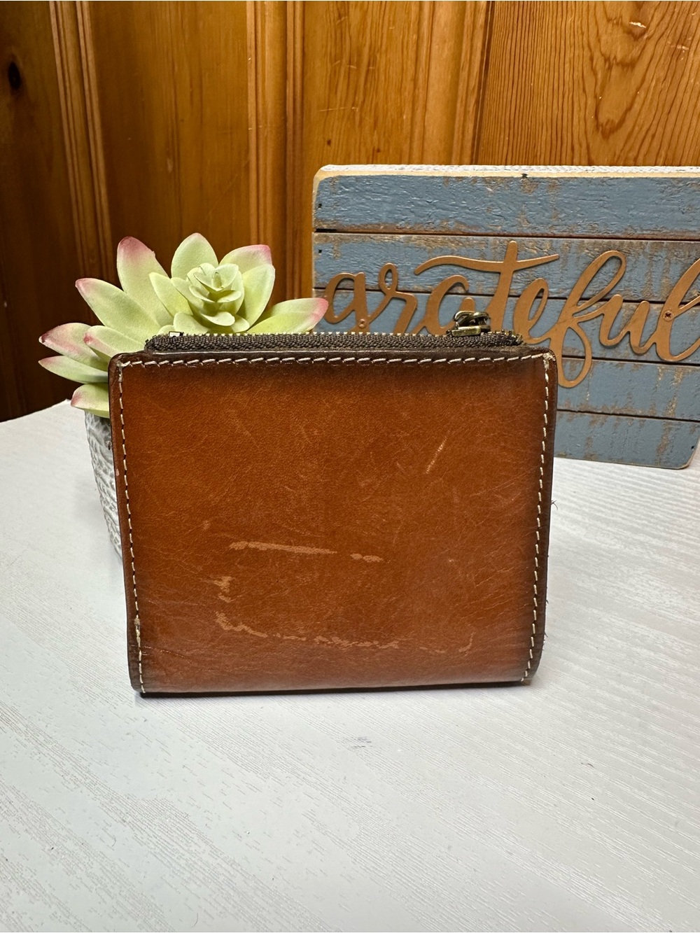 Patricia Nash Brown Leather Zip Around Wallet - Picture 4 of 11